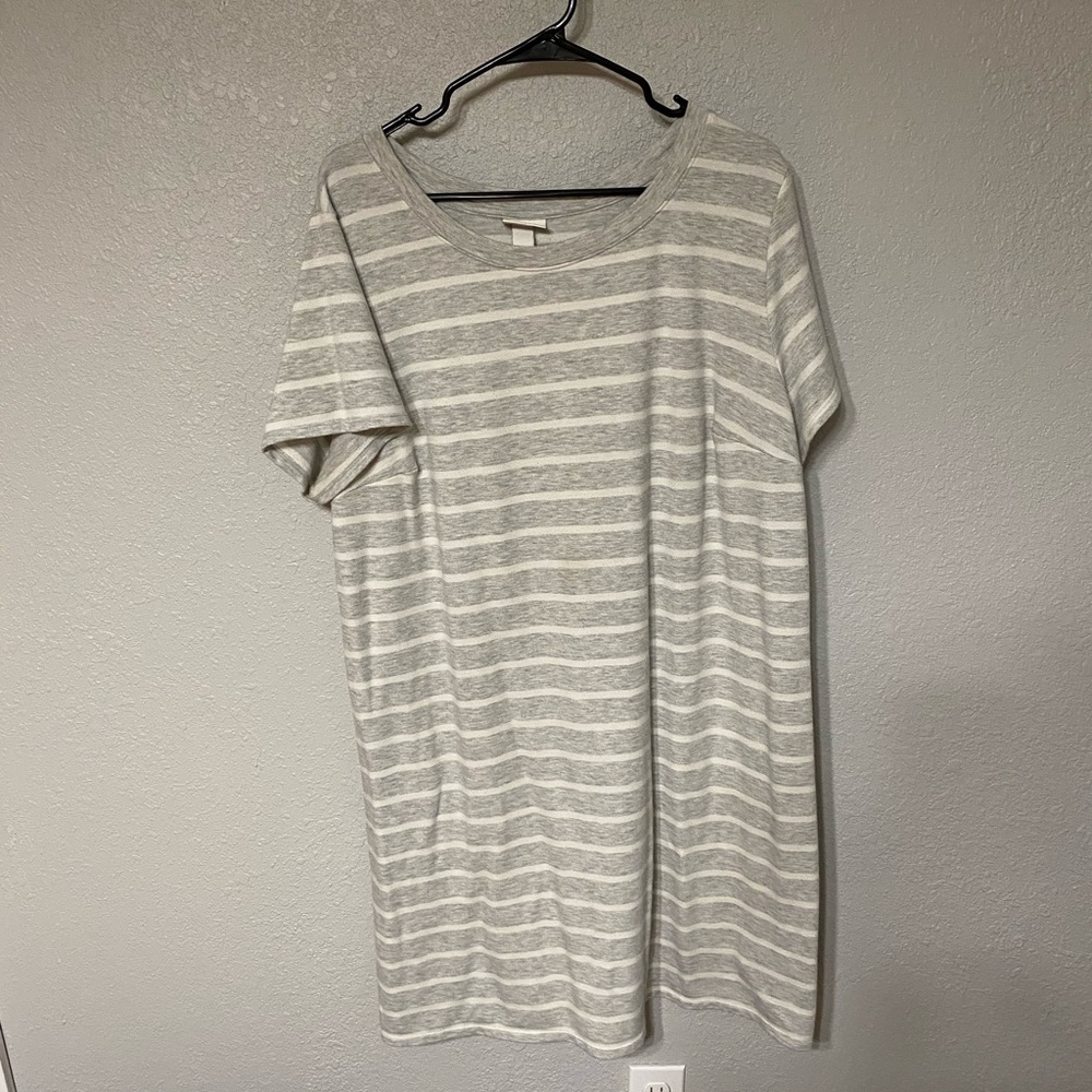Ava and Viv dress